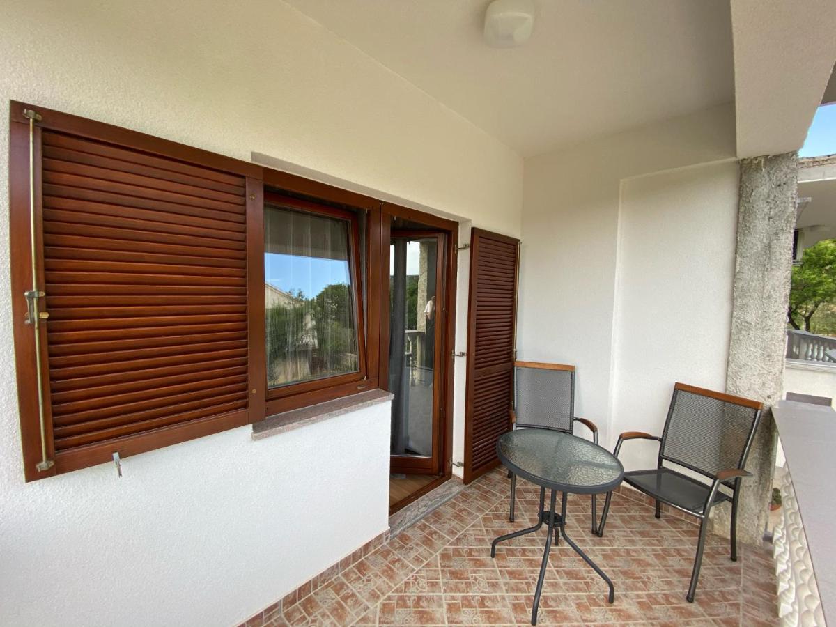 Apartments Irina Rovanjska Εξωτερικό φωτογραφία