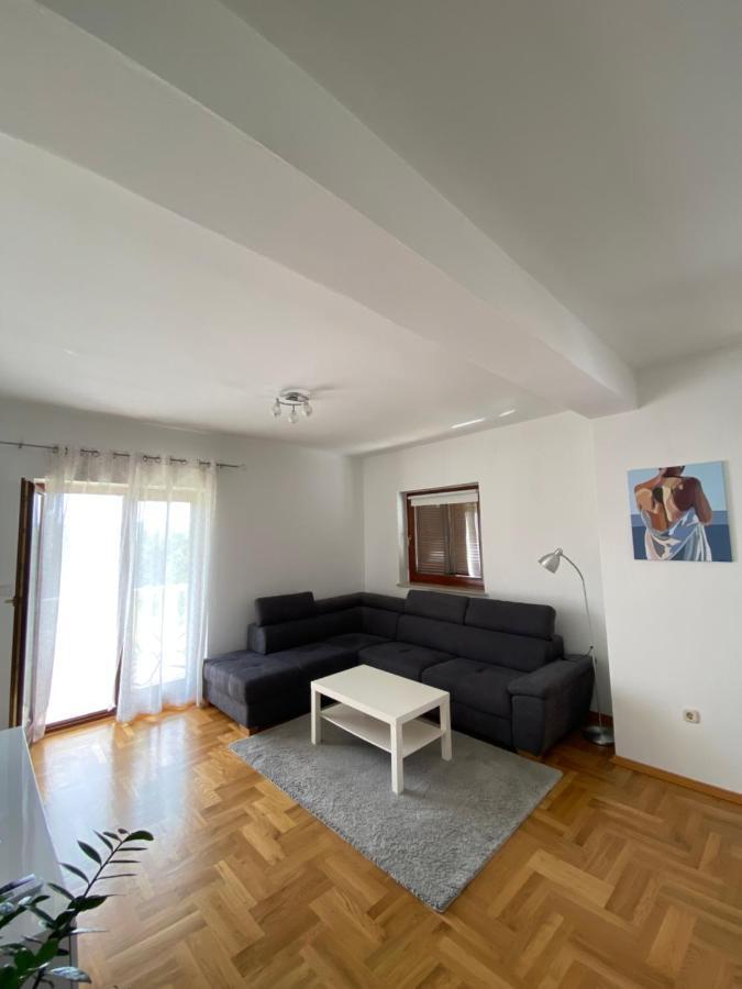 Apartments Irina Rovanjska Εξωτερικό φωτογραφία